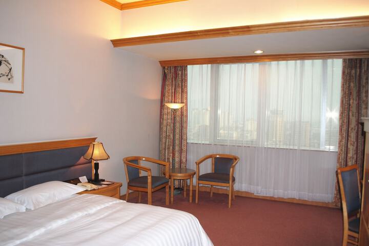 Room 22 of 51