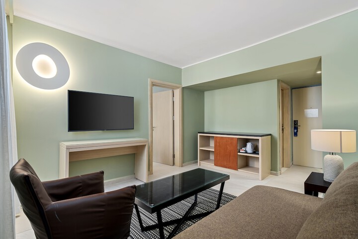 Room 36 of 81