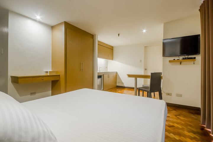 Room 8 of 21