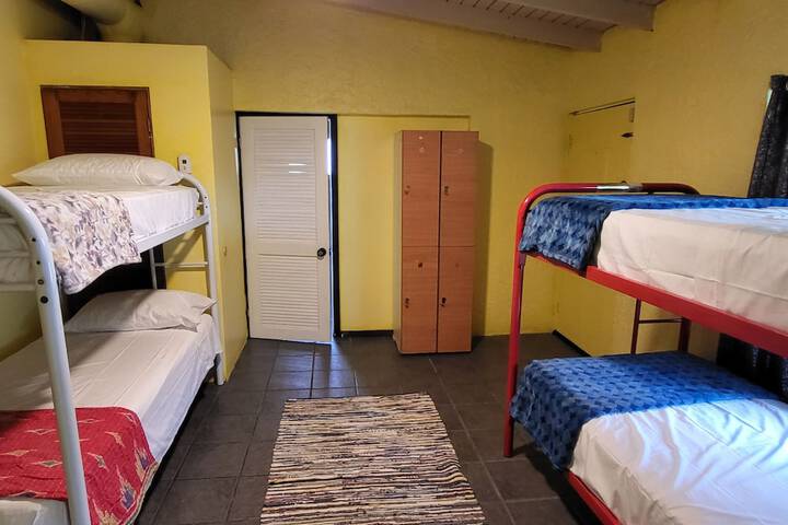 Room 6 of 81