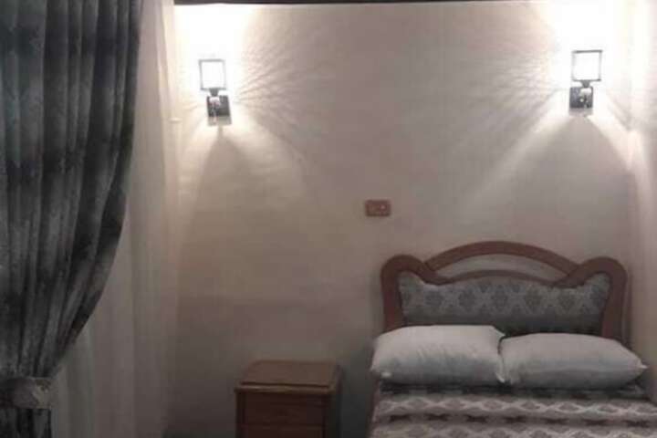 Room 10 of 41