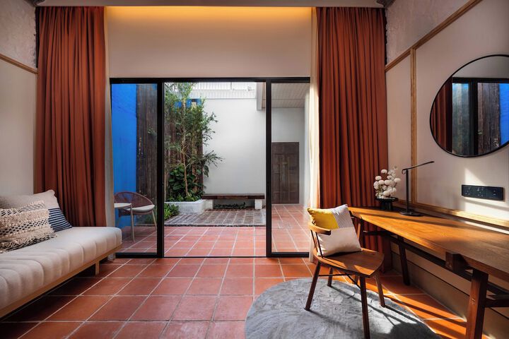 Room 5 of 56