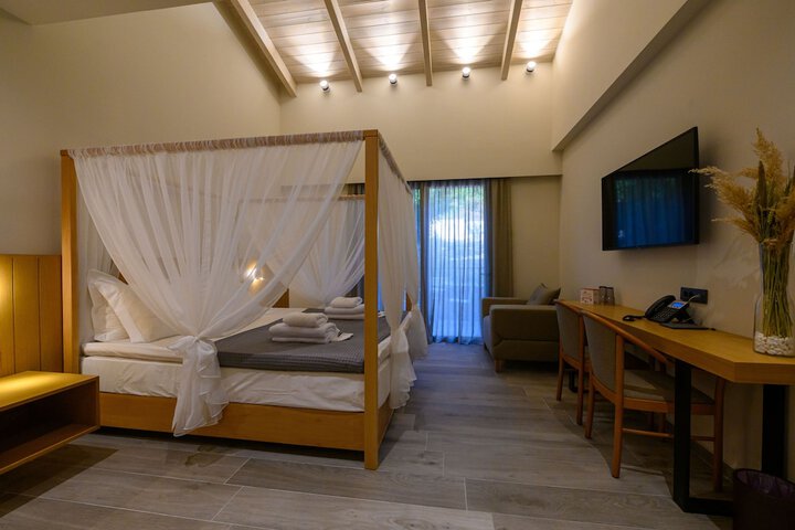 Room 15 of 45