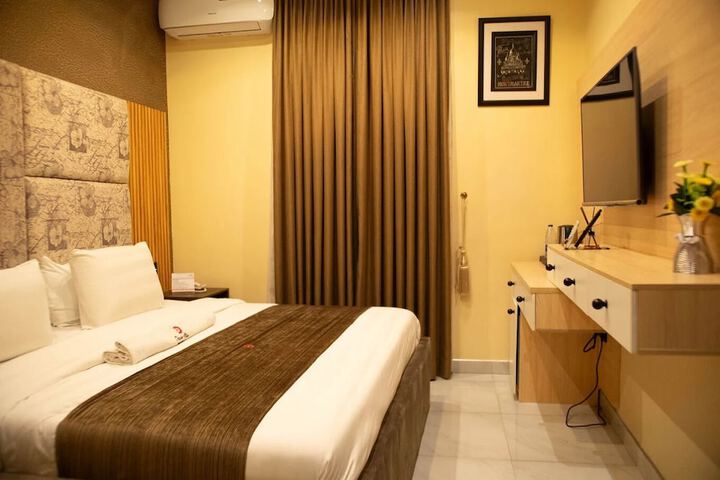 DREAM VIEW HOTEL & SUITES