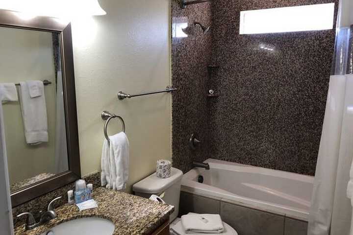Room 132 of 173
