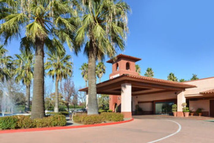 Hotel 38 of 72