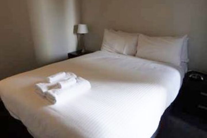 Room 20 of 28