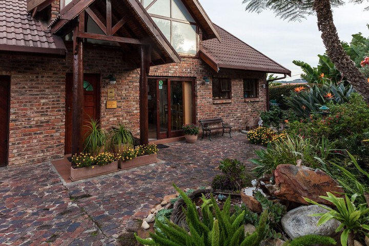 Hotel Exterior 43 of 53