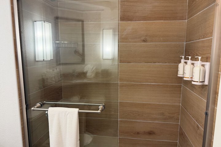Room 15 of 29