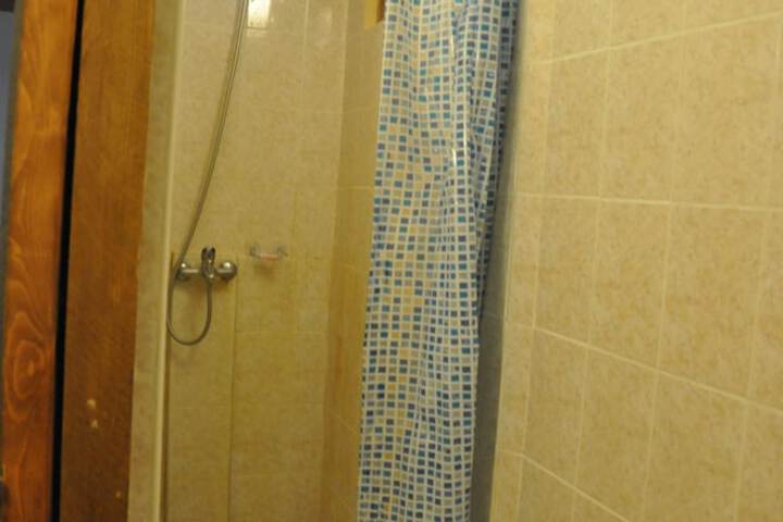 Room 5 of 13