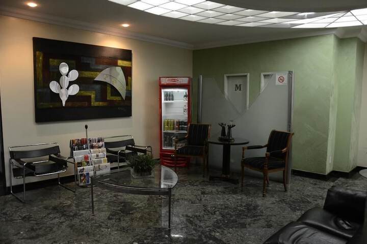 Entrance & Lobby
