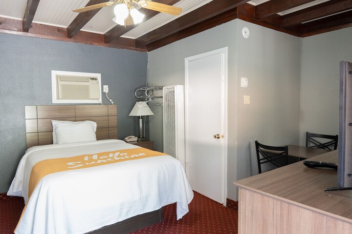 Room 63 of 129