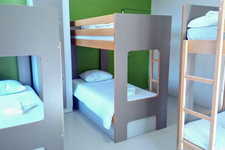 Room 5 of 48