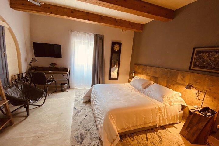 Room 7 of 70