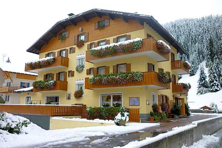 Hotel I Rododendri