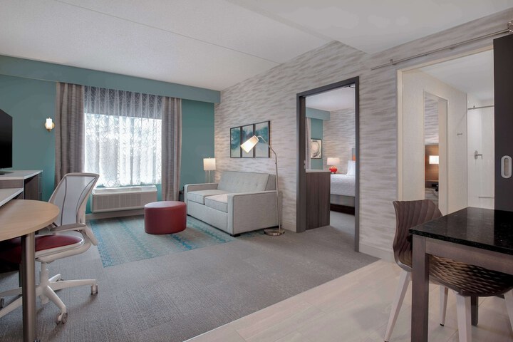 Room 16 of 37