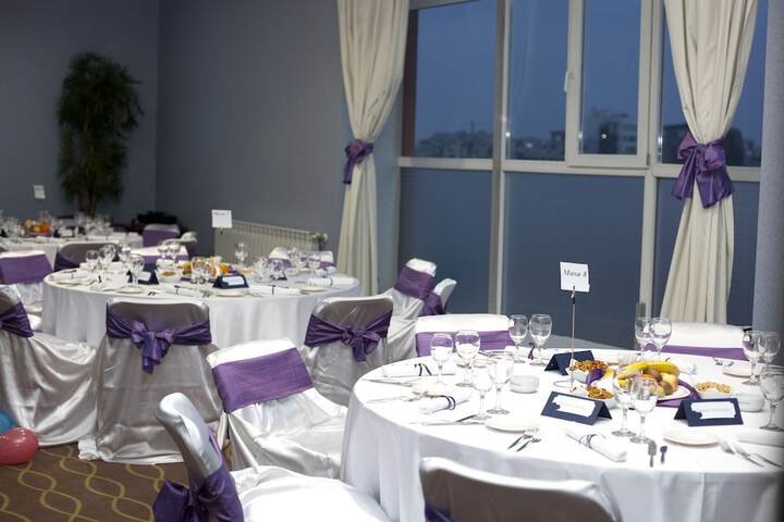 Ballroom/Hall 27 of 35