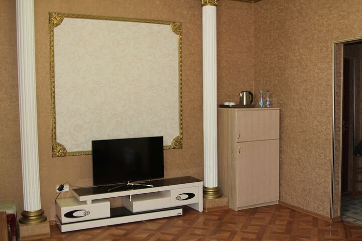 Room 49 of 68