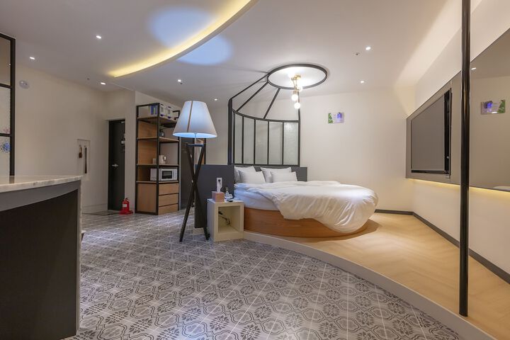 Room 25 of 110