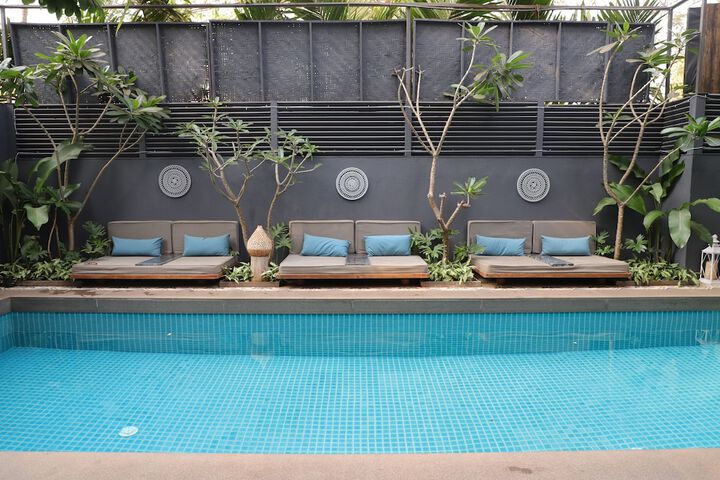 Pool 18 of 43