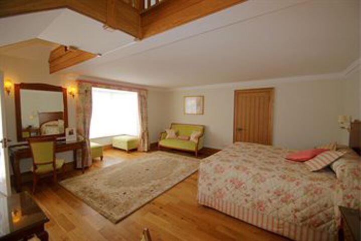 Room 7 of 23