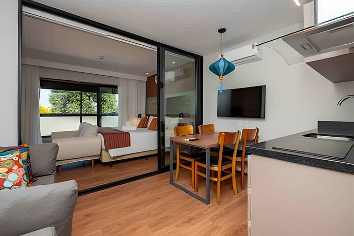 Room 16 of 26