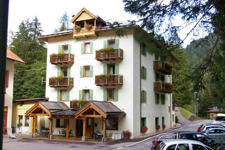 Hotel 43 of 46