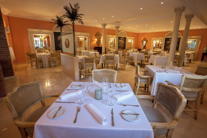 Dining 87 of 131