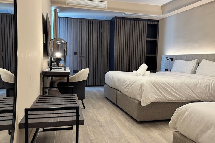 Room 45 of 71