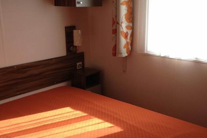 Room 8 of 36