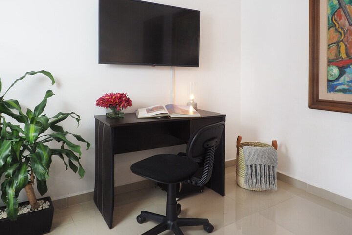 Room 4 of 15