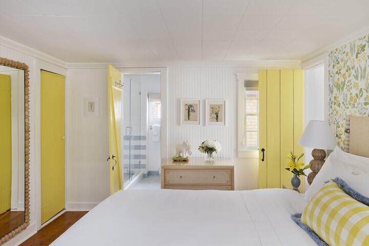 Room 10 of 67