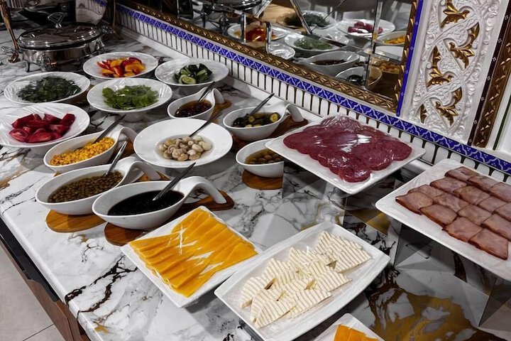 Dining 13 of 63
