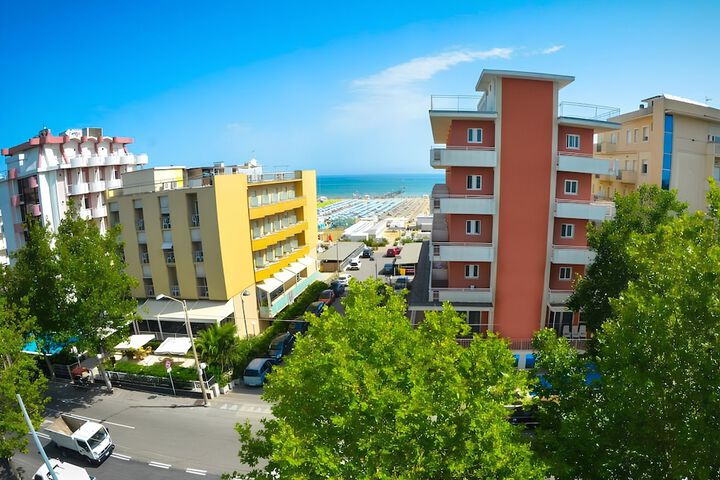 Hotel 75 of 76