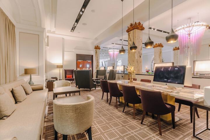 Guest Lobby