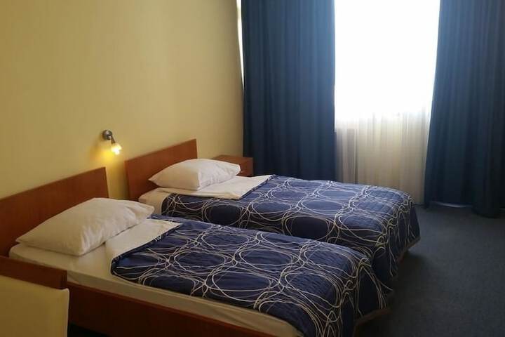 Room 12 of 49
