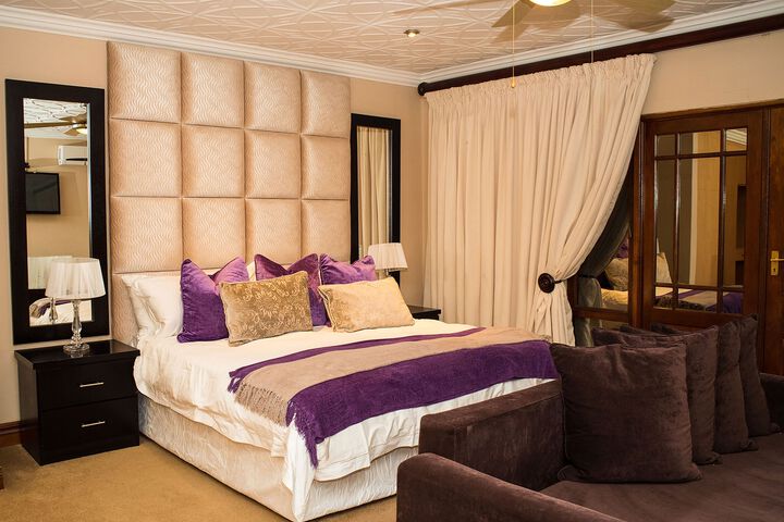 Room 32 of 34