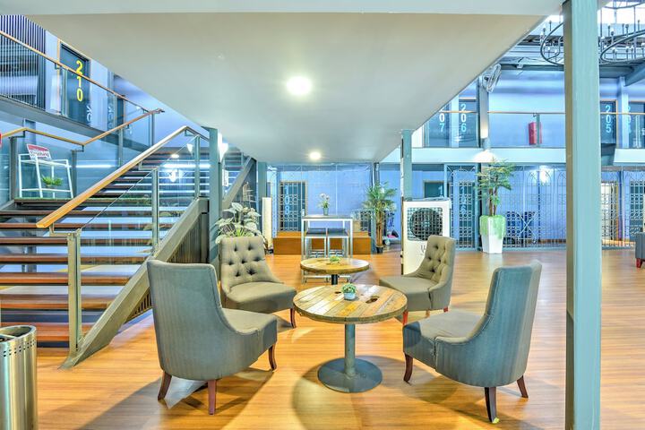 Hotel Lobby