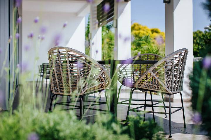 Terrace/Patio 105 of 110