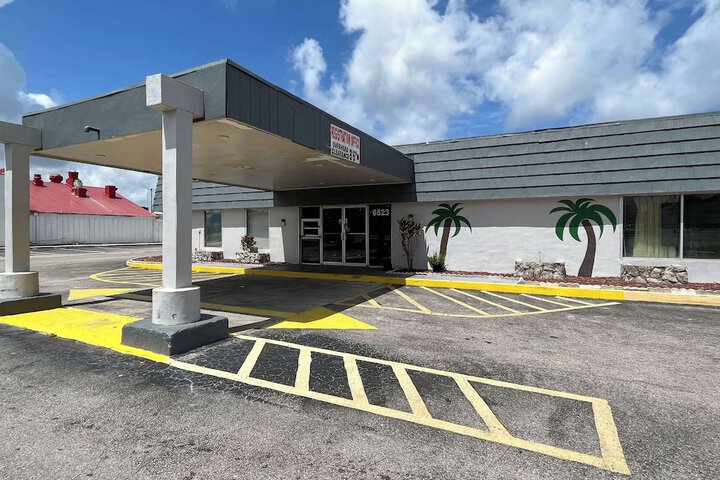 Motel 6 New Port Richey FL in New Port Richey, FL