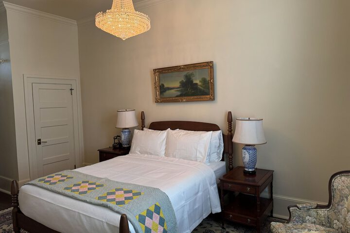 Room 3 of 65