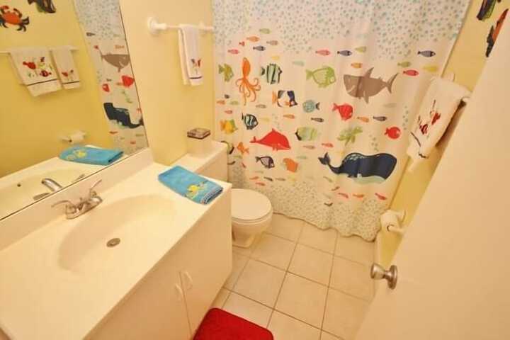 Room 186 of 264