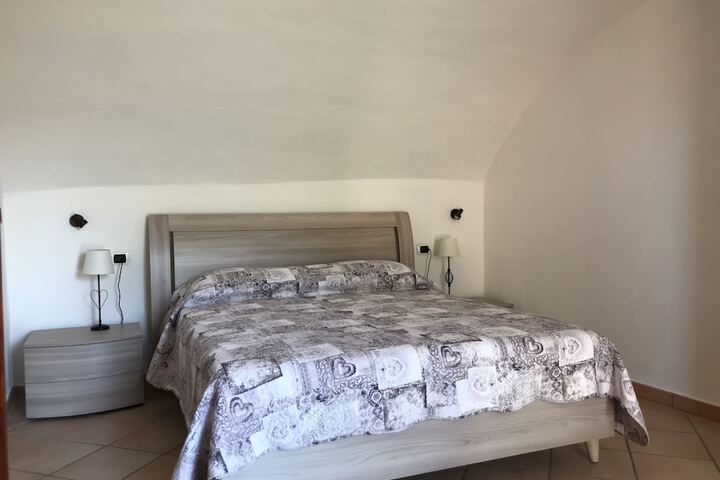 Room 11 of 79