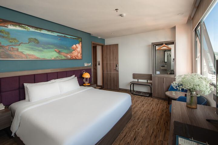 Room 16 of 130