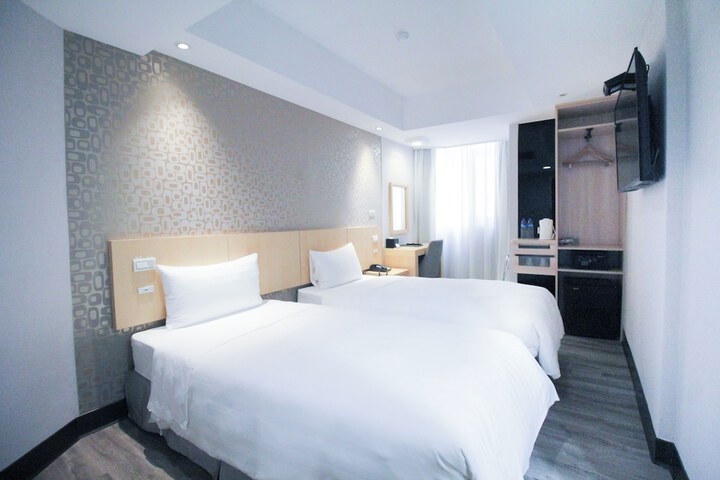 Room 29 of 54