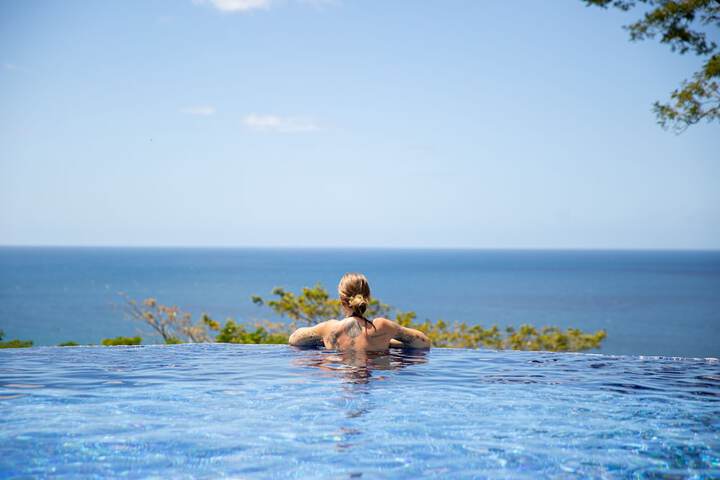 Pool 25 of 45