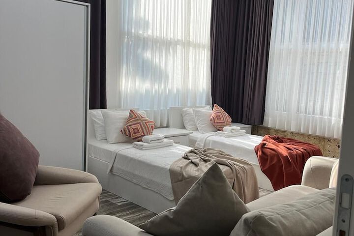 Room 14 of 72