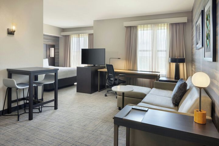 Room 8 of 39