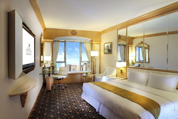 Room 35 of 90