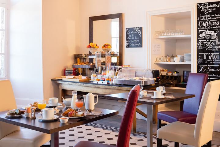 Breakfast buffet